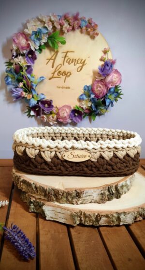 Koszyk na sztućce – brąz & ecru | rękodzieło ze sznurka bawełnianego