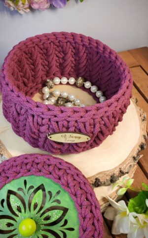 Koszyki i szkatułki ze sznurka personalizowane